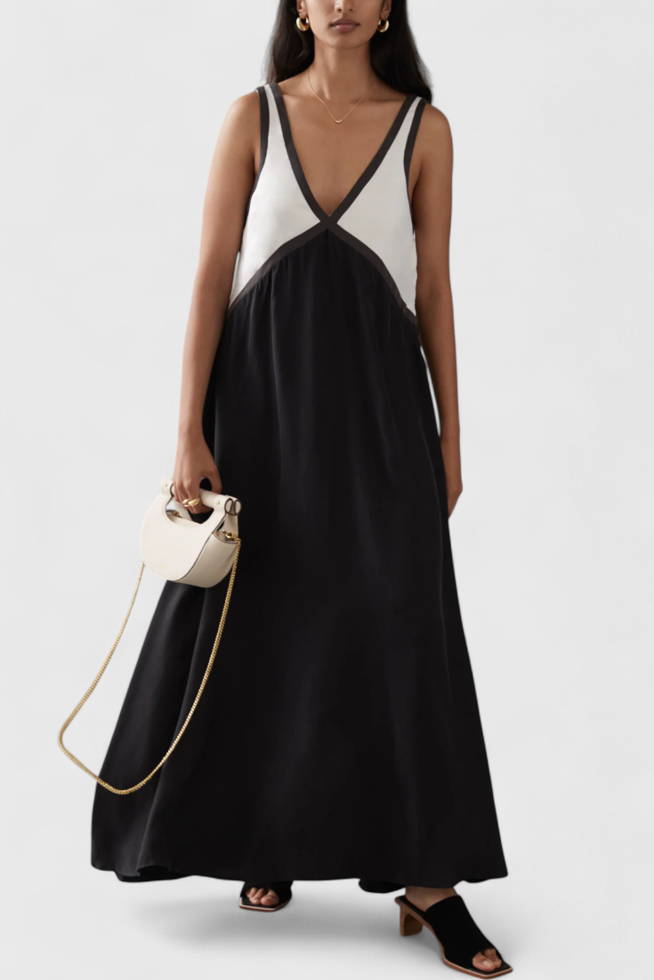 Boho Summer Dress with V-Neckline and Diamante Details