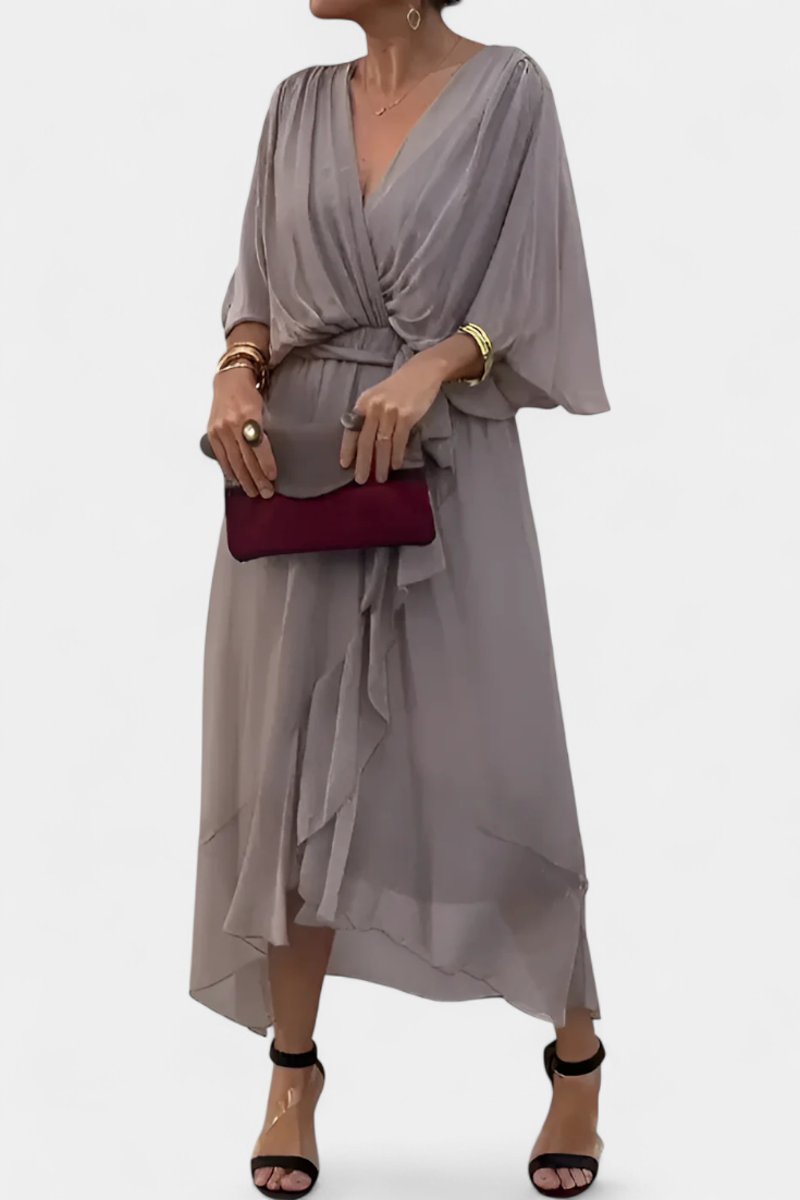 Flowy Luisa Dress with V-Neckline and Attractive Silhouette