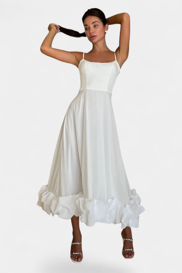 Sela Flowy Maxi Dress