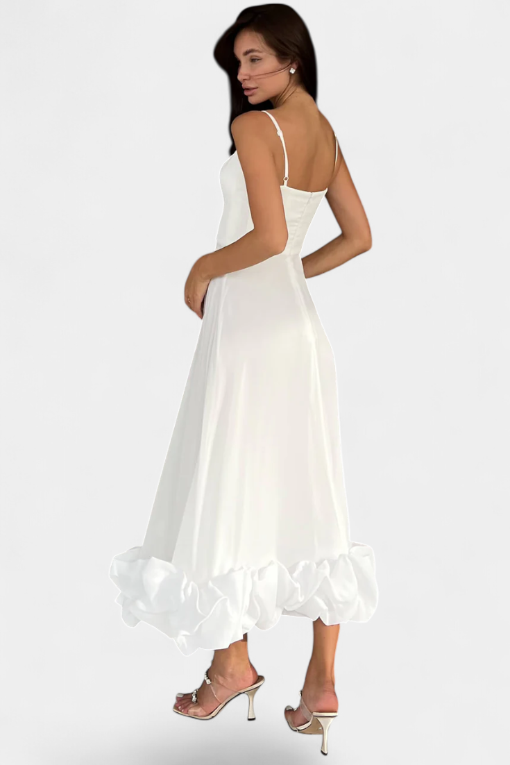 Sela Flowy Maxi Dress
