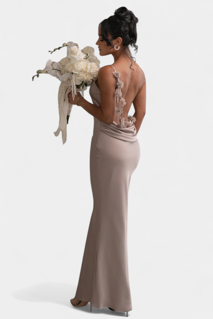 Mercedes Novia Dress with Floral Details and Draped Neck