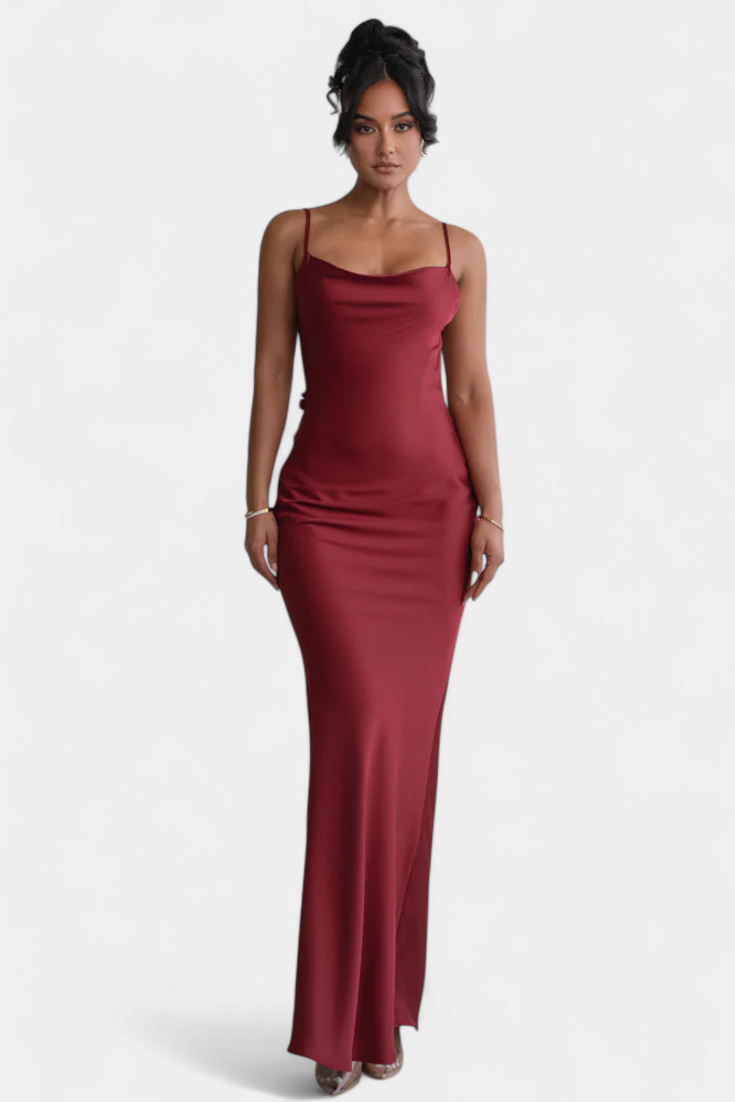 Mercedes Novia Dress with Floral Details and Draped Neck