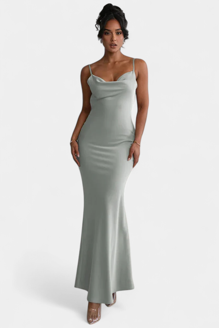 Mercedes Novia Dress with Floral Details and Draped Neck