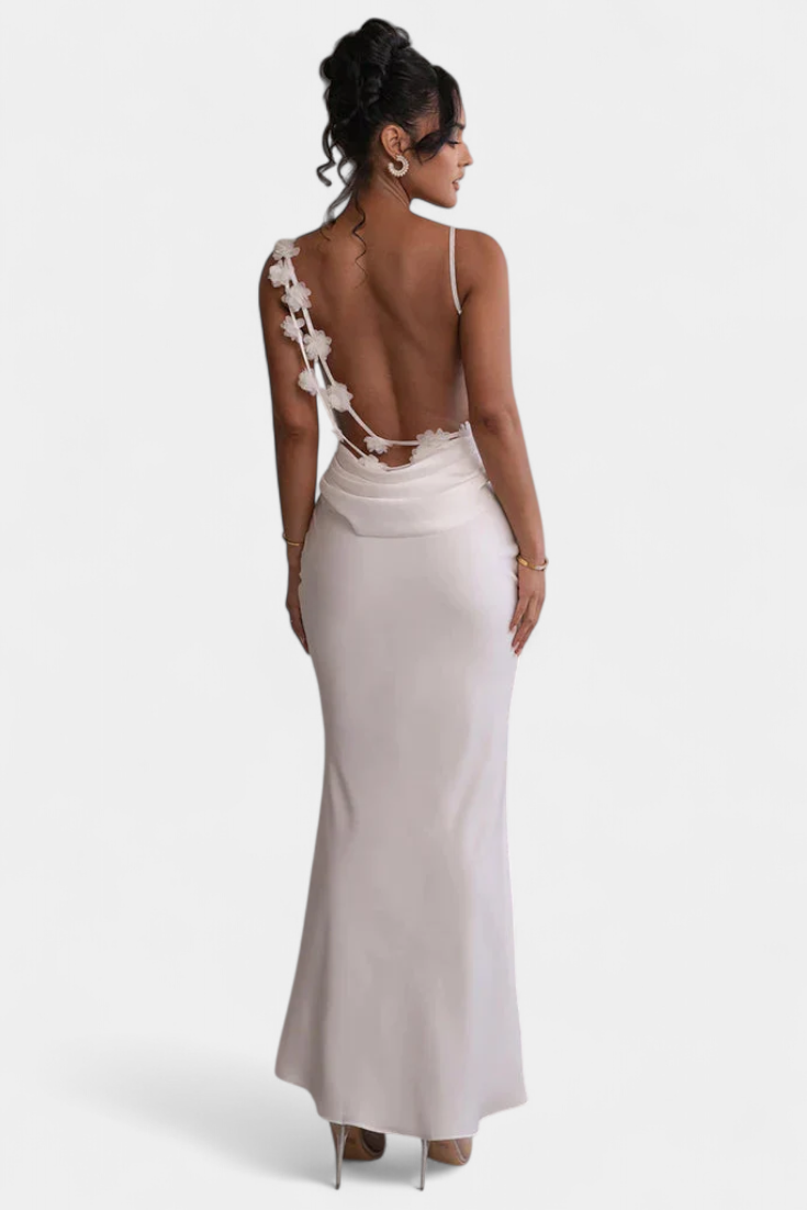 Mercedes Novia Dress with Floral Details and Draped Neck