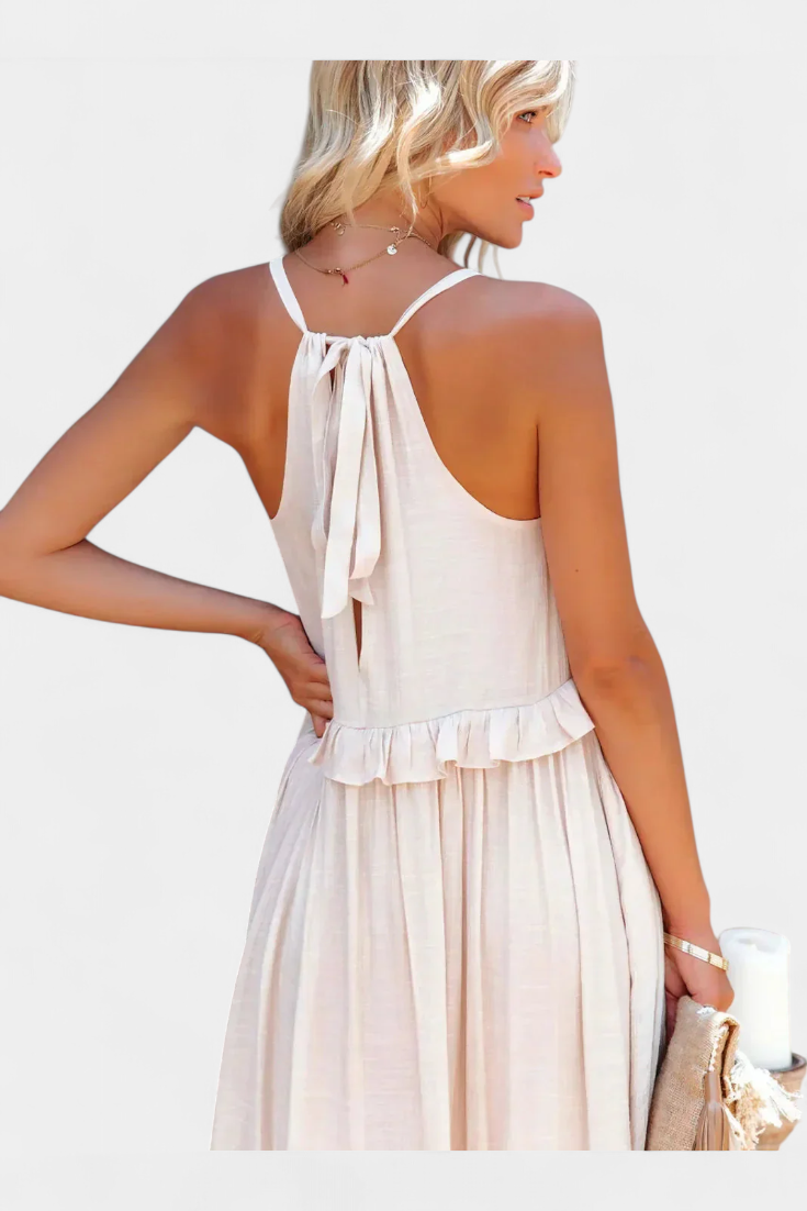 Monica Dress: Classic Comfort and Natural Freshness