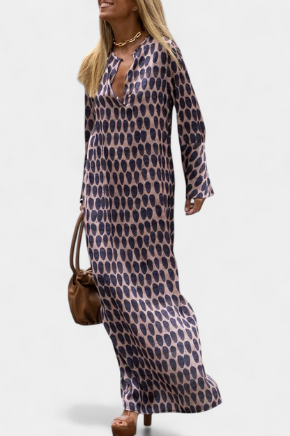 Brisa Geometric Long Dress with Slit and V-Neckline