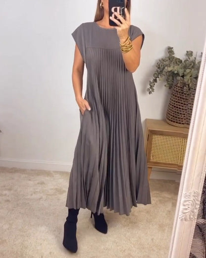 Mathilde™ | Pleated Maxi Dress