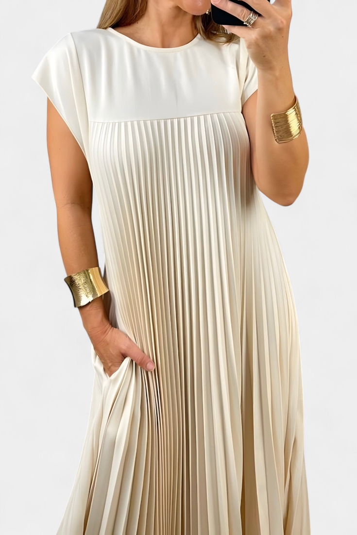 Manuela Sleeveless Dress with Pleats and High Waist