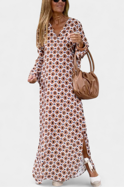 Brisa Geometric Long Dress with Slit and V-Neckline