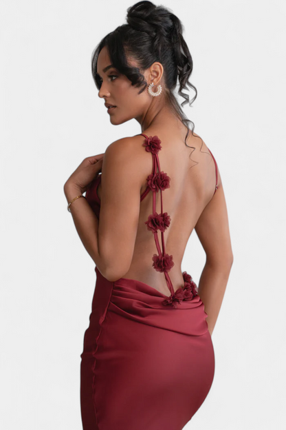 Mercedes Novia Dress with Floral Details and Draped Neck