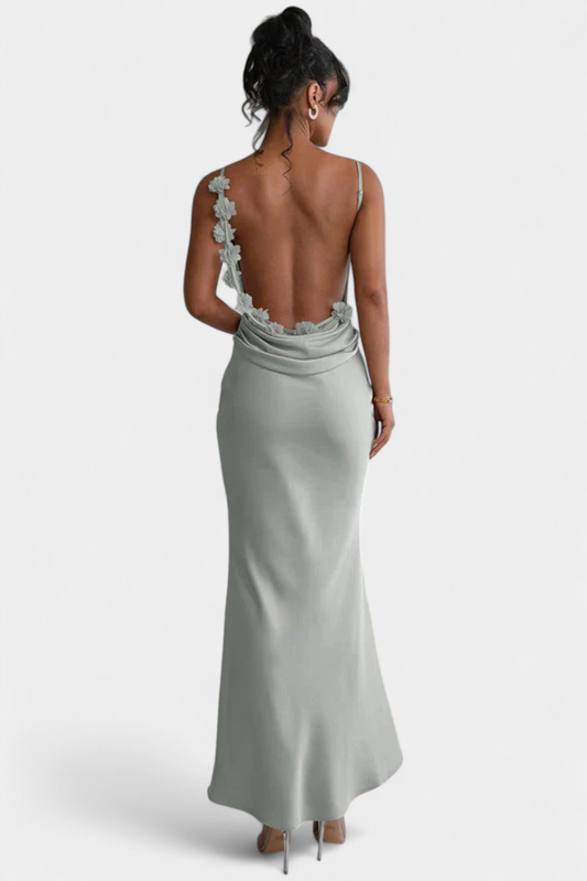Mercedes Novia Dress with Floral Details and Draped Neck