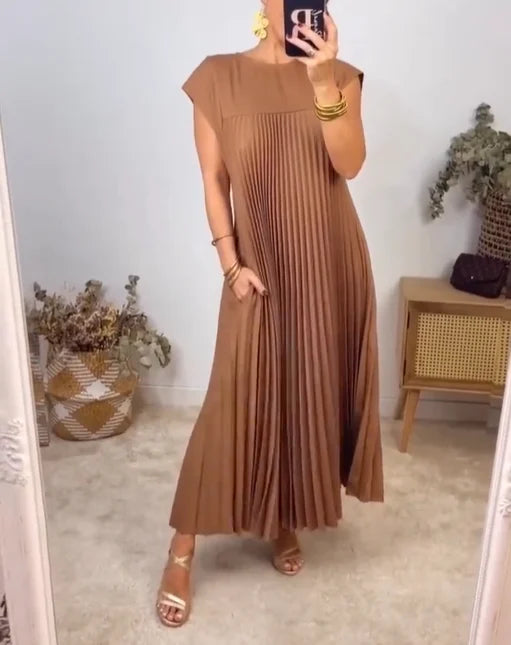 Mathilde™ | Pleated Maxi Dress